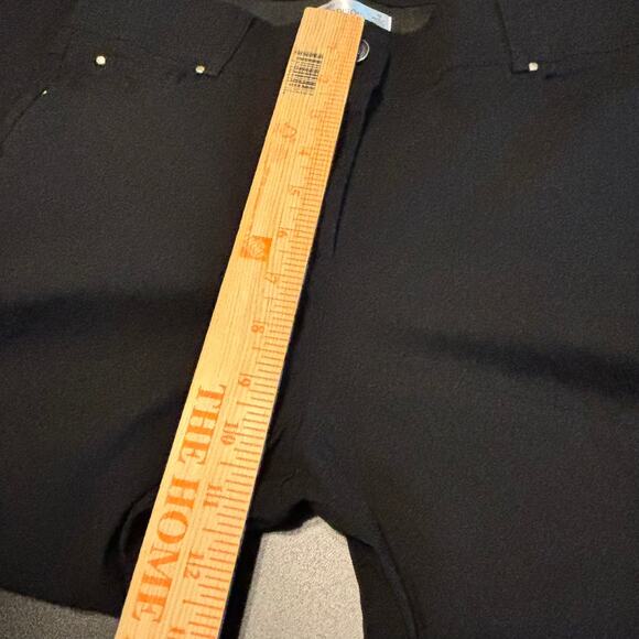89th + Madison Women’s Black Stretch Dress Pants Size 10 Straight Leg - Picture 3 of 6